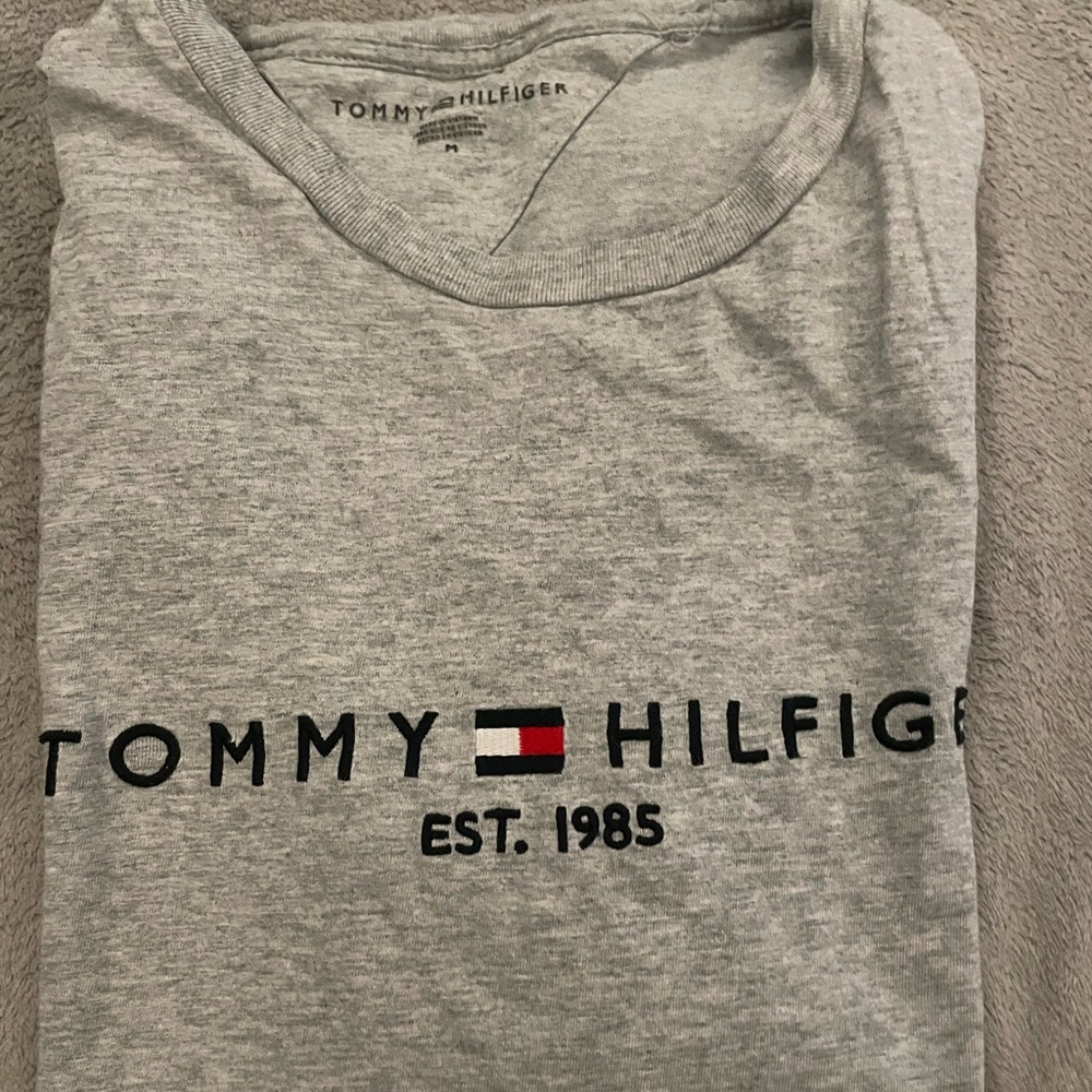 Tommy Hilfiger Heather Gray Logo Tee